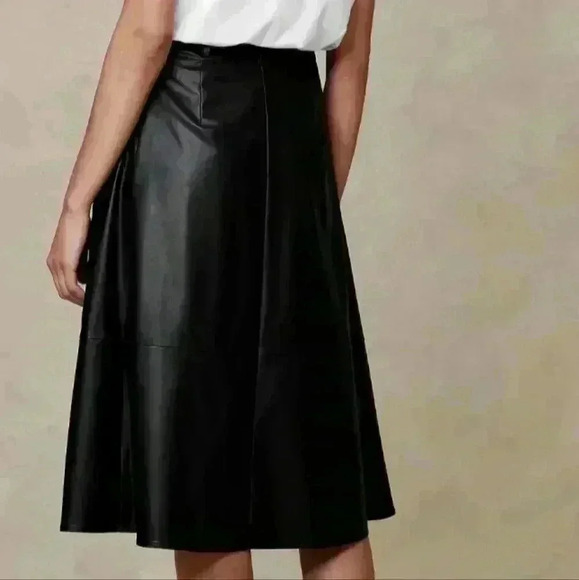 BANANA REPUBLIC VEGAN LEATHER MIDI SKIRT - Picture 7 of 7